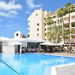 Tranquil Communal Heated Pool Appartement